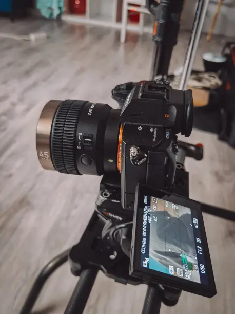 shooting advertising using Samyang V-AF film optics