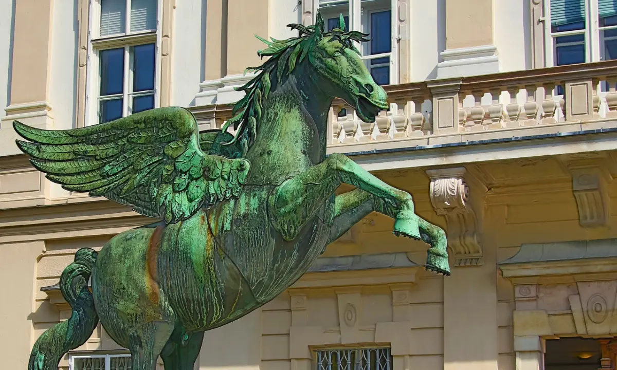 statue in Salzburg