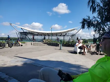 88a8e3104610ad302de6de29df288a68317b5ca6685fc7431f2a0e77bdc26431.jpg
