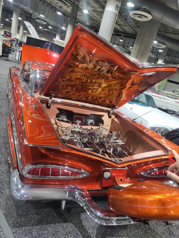 Autoexhibition