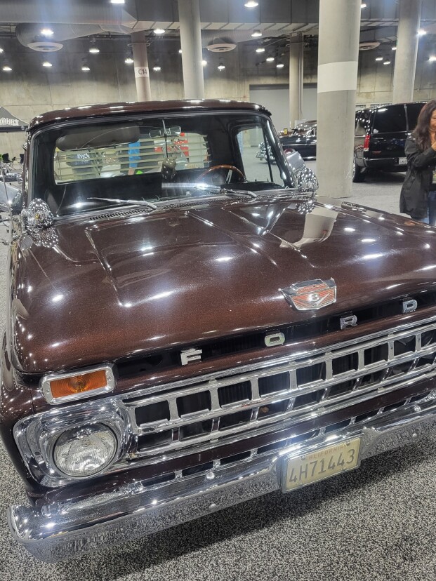 Autoexhibition
