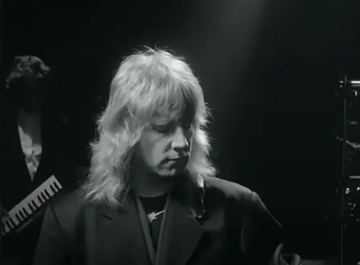 Status Quo - In The Army Now