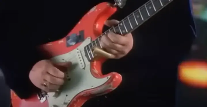Chris Rea - The Road to Hell