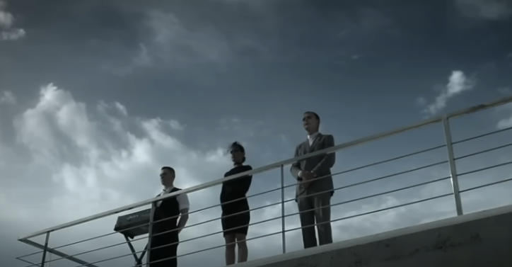 Hurts - Wonderful Life