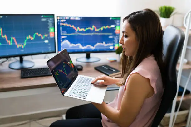 Beginner trying to understand cryptocurrency without hype or jargon