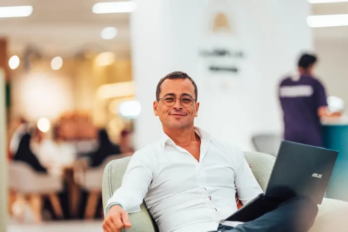 Laurent Terrijn is a serial entrepreneur, author of The Foundation: 30 Lessons That Matter, and personal brand builder