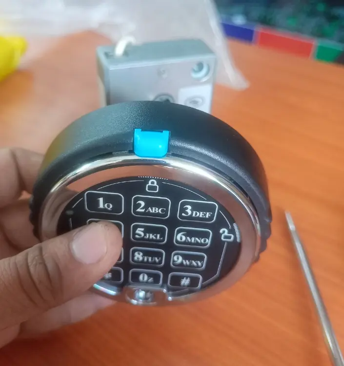 d10904716095b4e979a583c40ff7da590151f517fe945c61306763c75c05f1c3.jpg