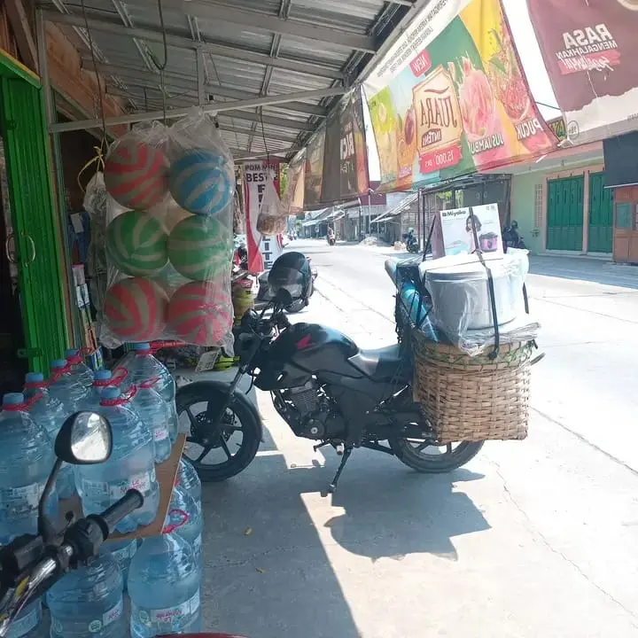 af52003b7a662d8509fc8613225500ddc0bbdaff56fb6bb2f8cf6012570ba0eb.jpg