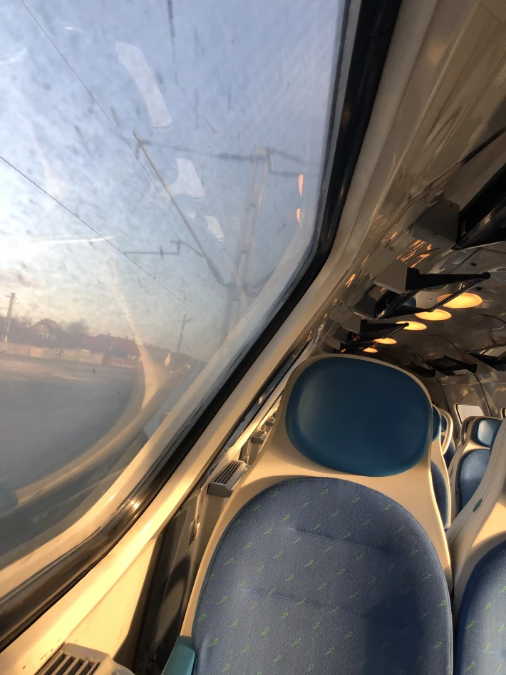 TrainSzbarnausM