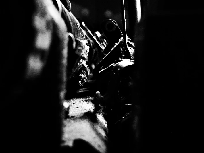 Peeking the Platen - f/4.5 | 1/8s | 9mm | ISO800