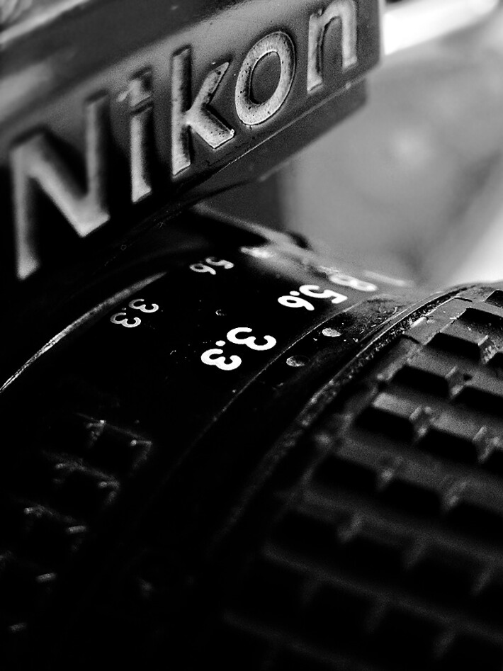 Brand and Dof scale - f/5 | 1/20s | 16mm | ISO400