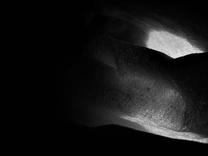 Tissue Paper - f/6.3 | 1/1000s | 20mm | ISO100