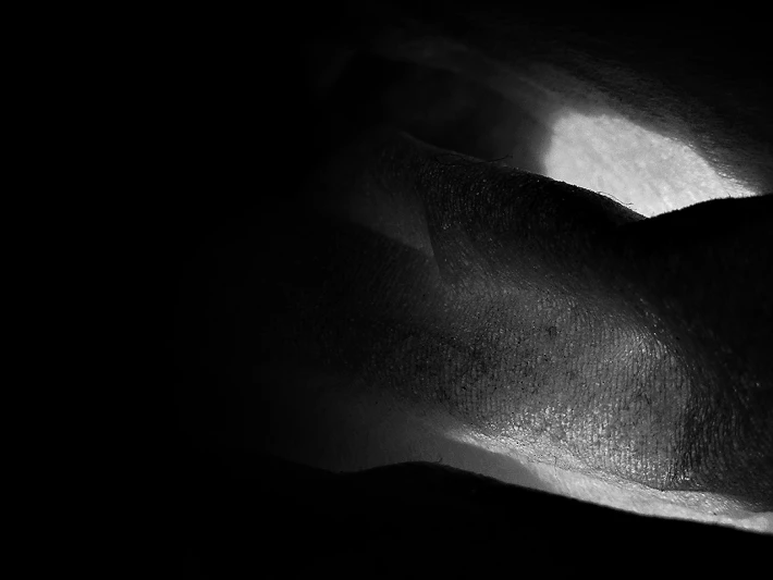 Tissue Paper - f/6.3 | 1/1000s | 20mm | ISO100