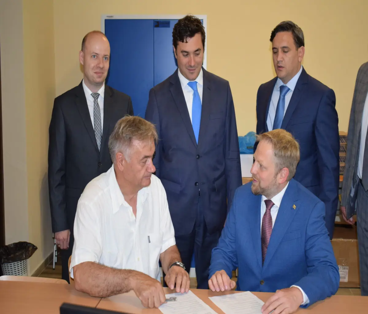 LIBERLAND BUILDS STRONG TIES WITH VOJVODINA PROVINCE Apatin Free Trade Zone Chamber of Commerce 1