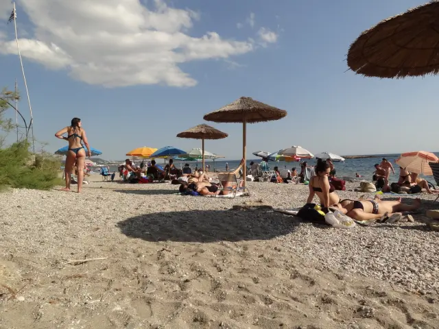 Around Athens - Lagonisi - Beaches - Agios Nikolaos Beach - Umbrellas