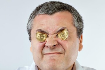 bitcoin eyes