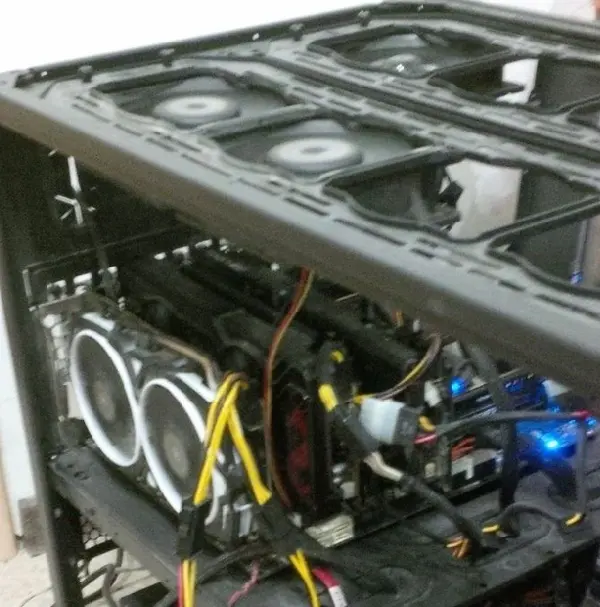 3 GPUs in EATX