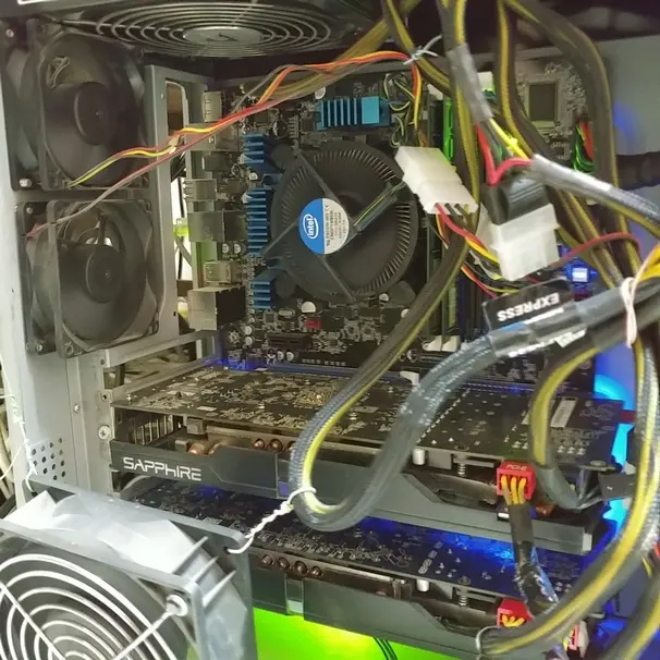 2 gpus but limited by small case