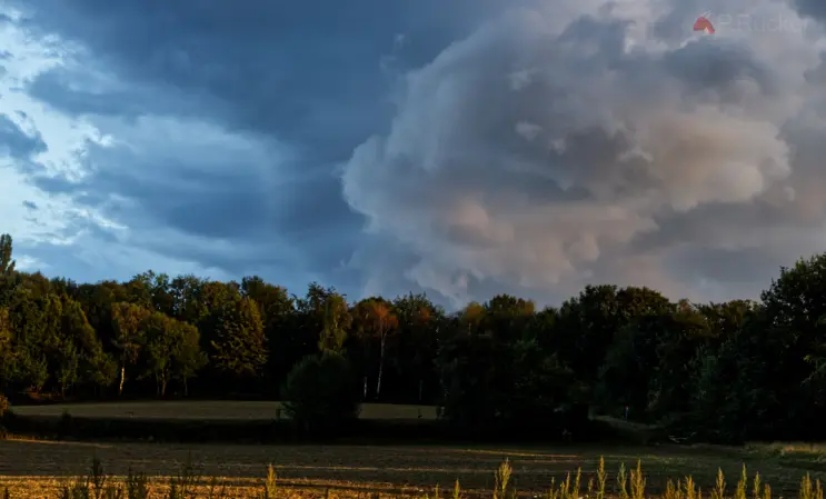 clouds are coming