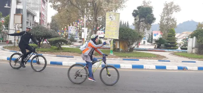 CYCLING! IRAN! GIRLS!