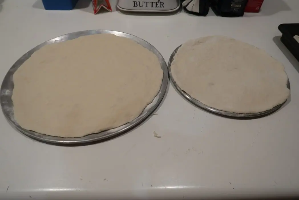pizza trays