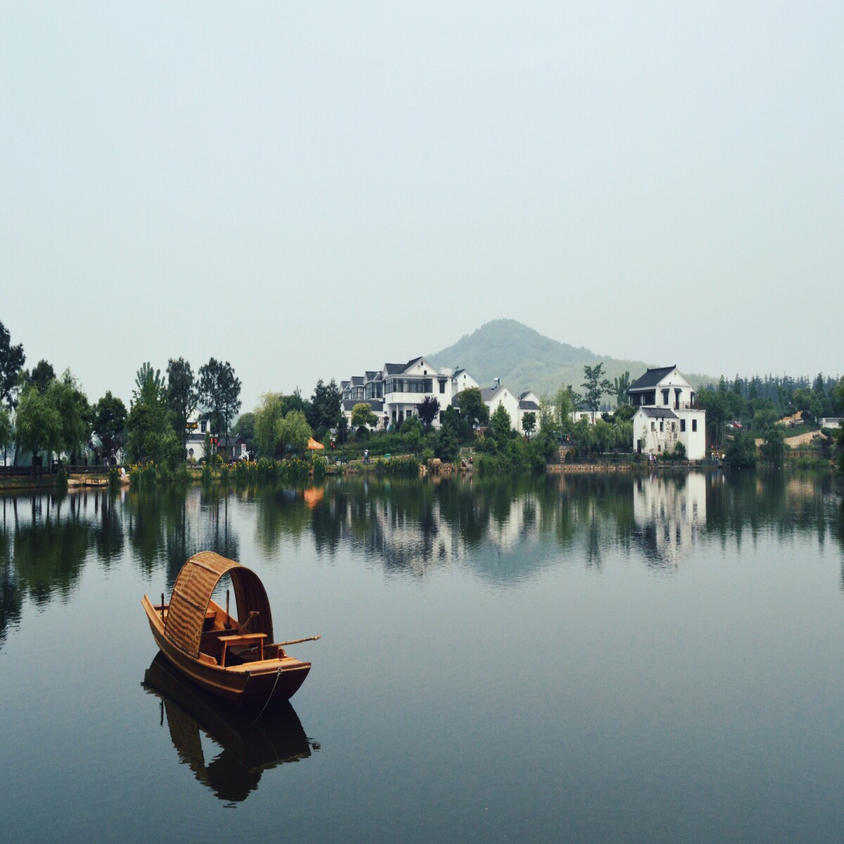https://unsplash.com/photos/Pnc2Uxb7PG0?utm_source=unsplash&utm_medium=referral&utm_content=creditShareLink