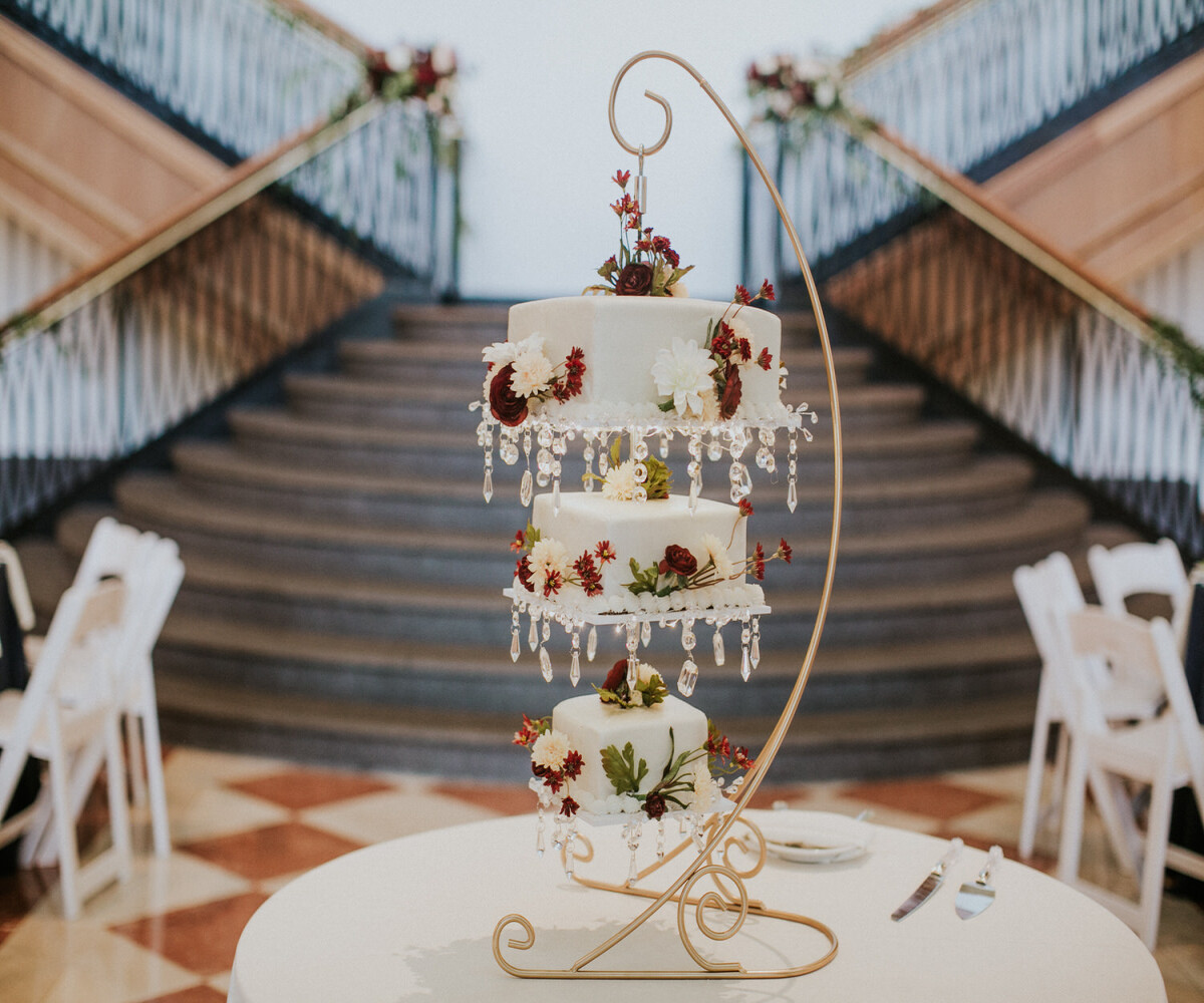 hanging cake