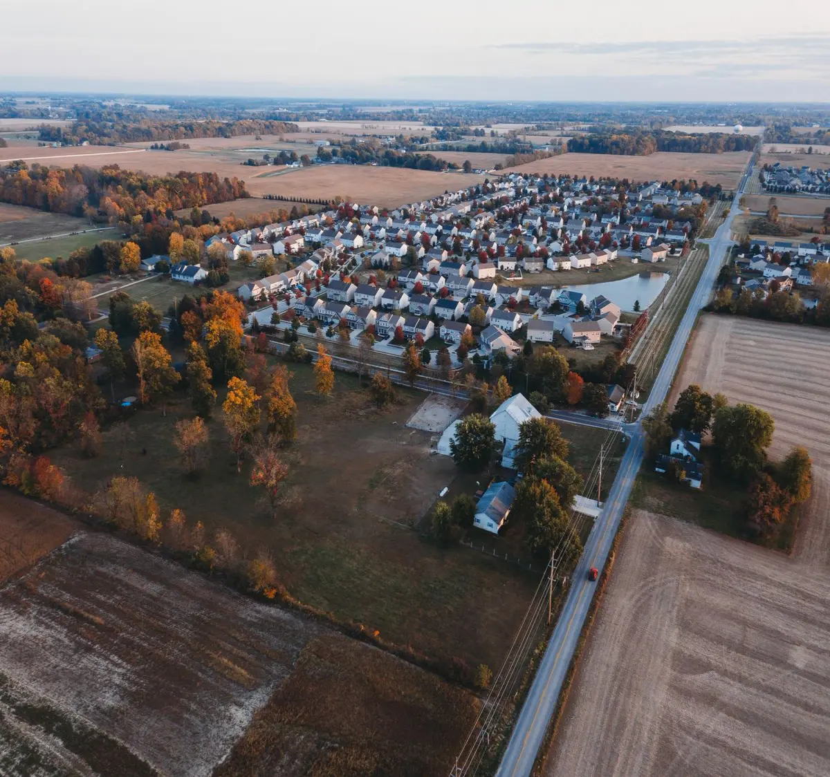road running past a neighborhood in indiana