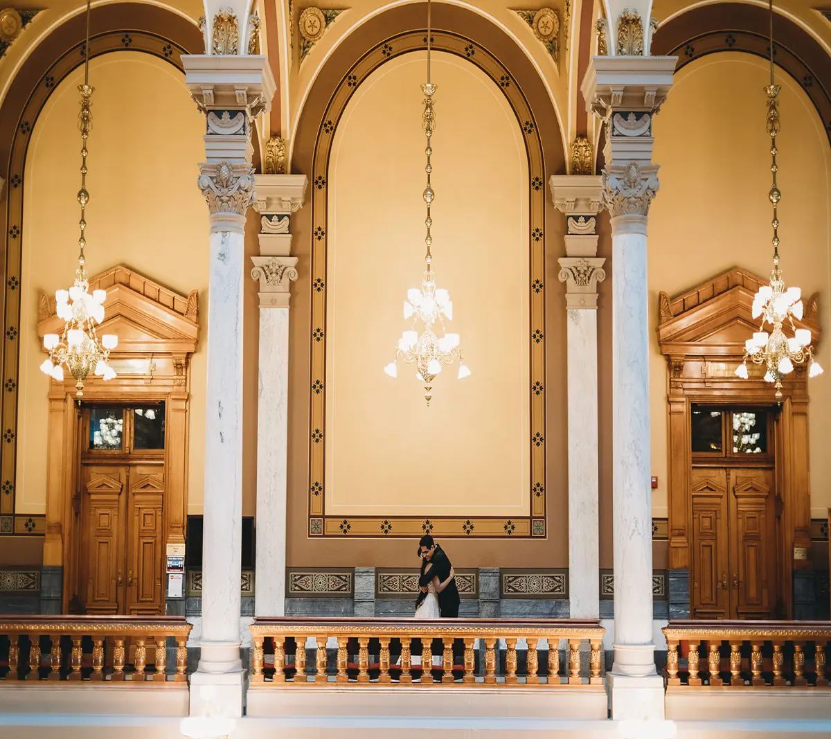 couple hugging in the indiana state house