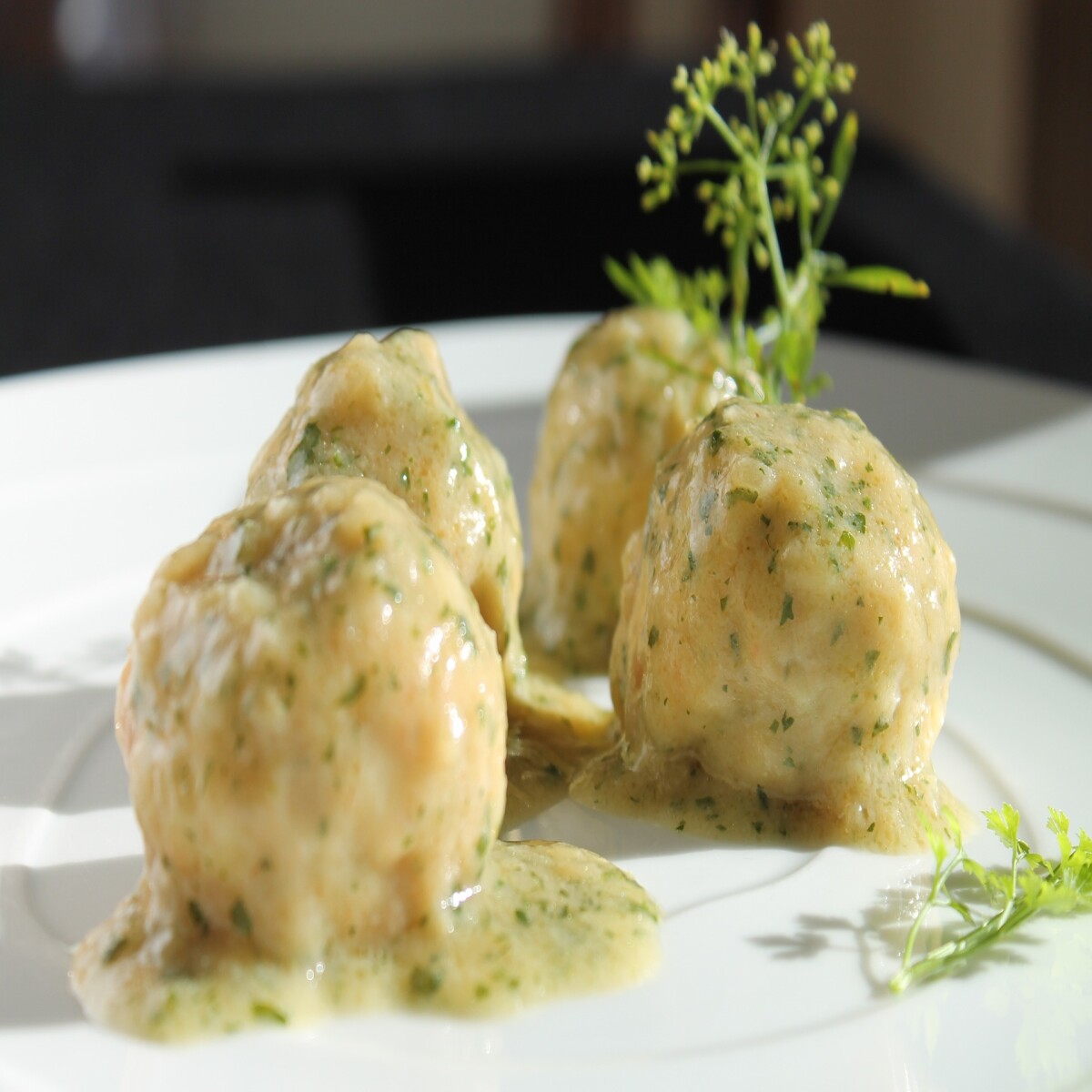 ALBÓNDIGAS DE BACALO EN SALSA VERDE