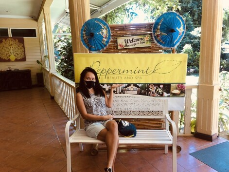 chillin at Peppermint Spa