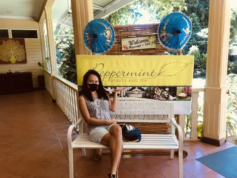chillin at Peppermint Spa