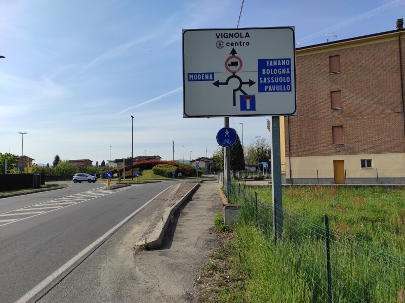 ef67e24c6bcaf6378233f0513fb8b11341059330840761188a4aea567ea62471.jpg