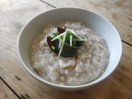 congee with tofu skin and pidan