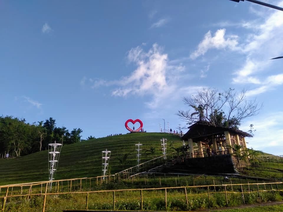 d567371675d596c9c68c6af307ef5dc74c066fcd5d45a673715bf93a7793e69e.jpg
