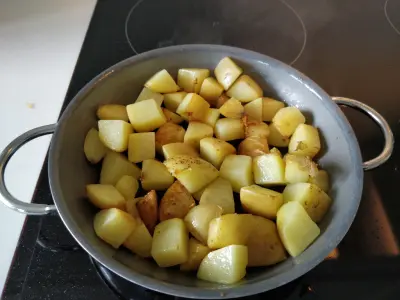 potatoes frying
