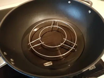 steaming rack
