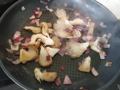 sautee mushrooms onions