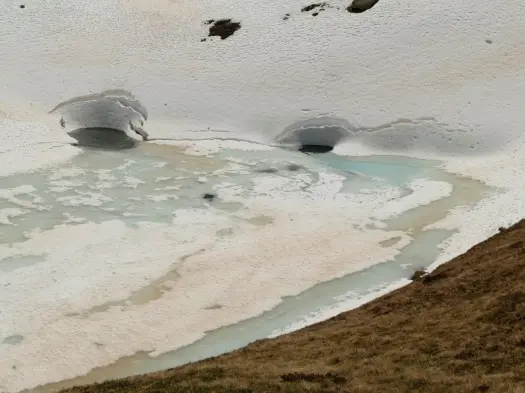 Lai Pintg, the lower, smaller lake