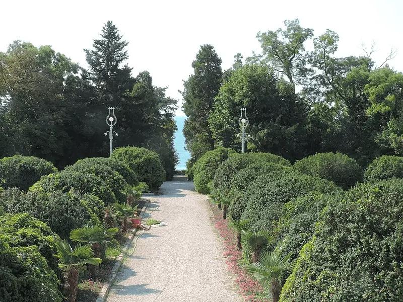 park alley Euxinograd residence
