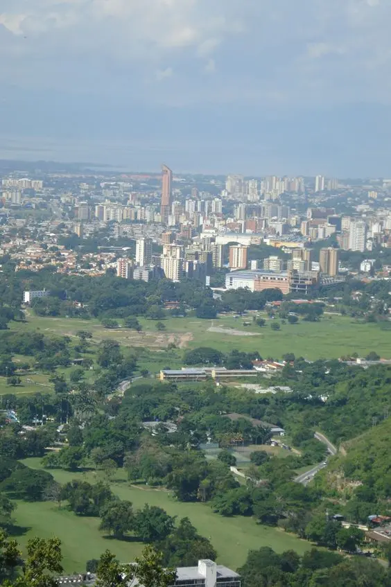 Vista de Maracay, desde el Cerro del hotel Maracay.