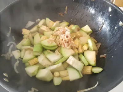 chayote baby corn scallops added