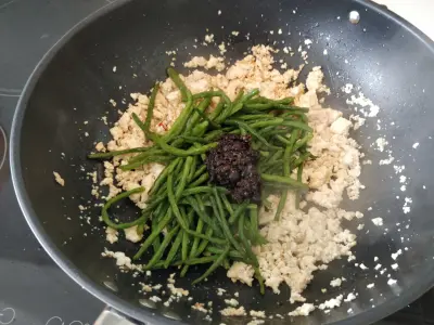 fine beans added