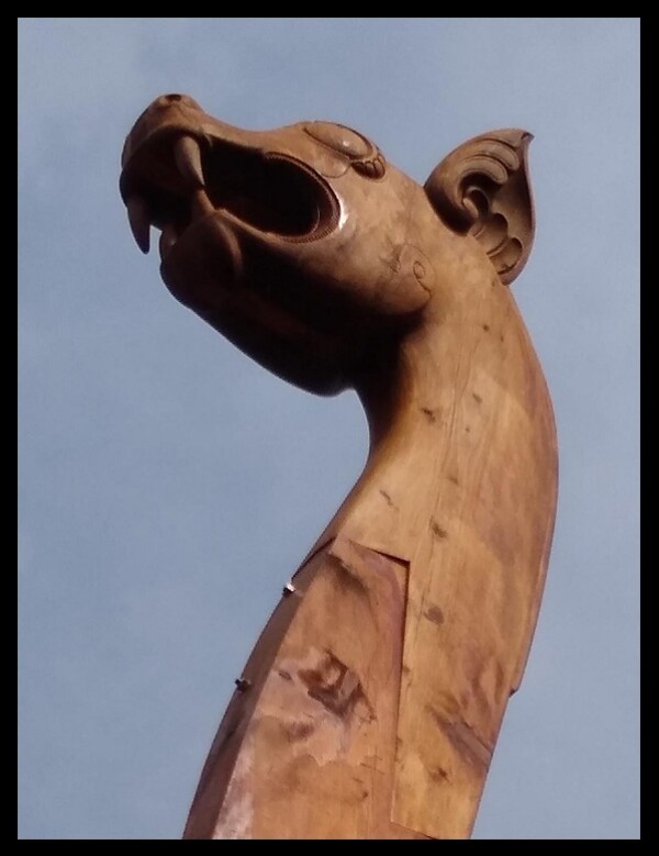 Norse Dragon head on the prow of a ship from Norsca