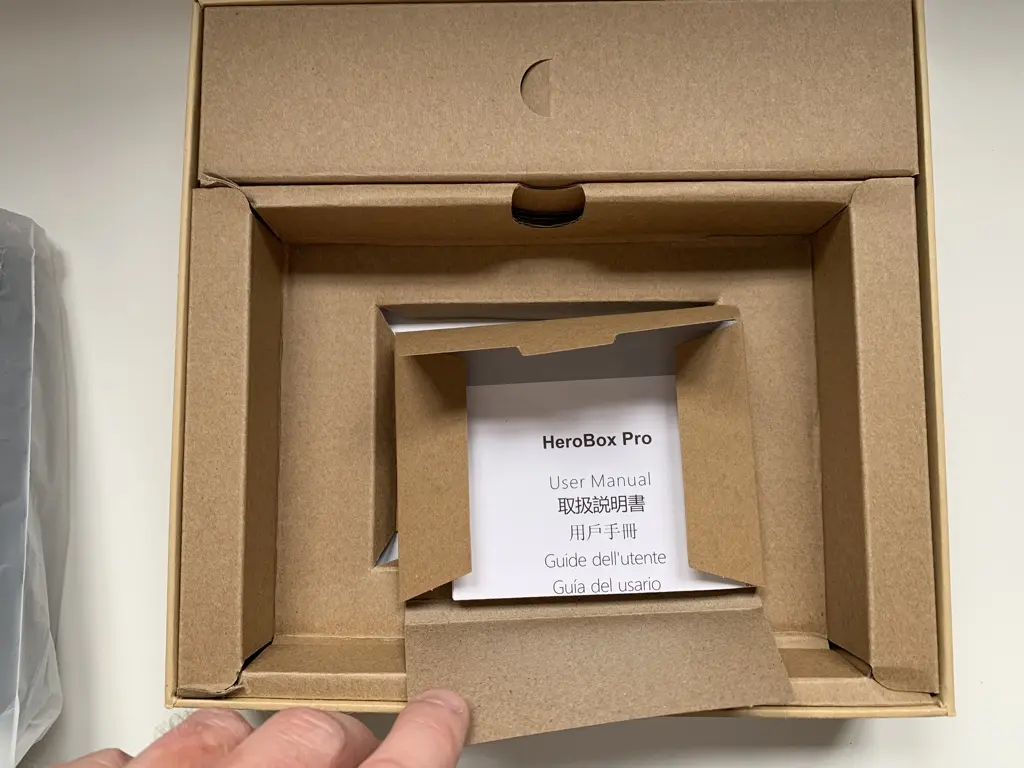 Chuwi Herobox Pro packaging manual