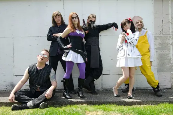 4Villains Strike a Pose