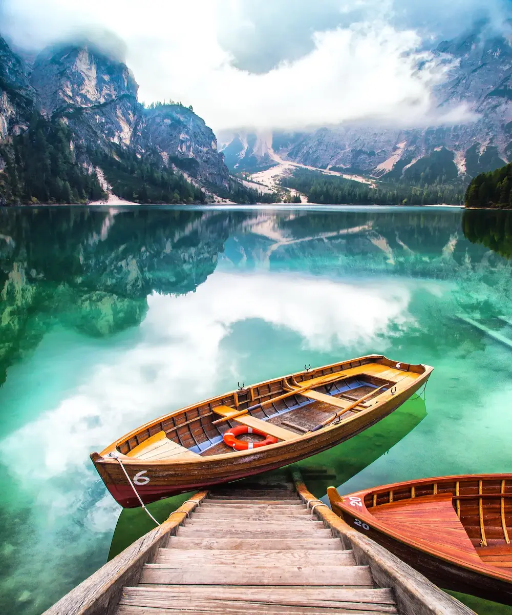 Photo by Lorenzo Moschi on Unsplash