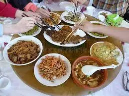 Dine together... but as a crypto game! (read more)