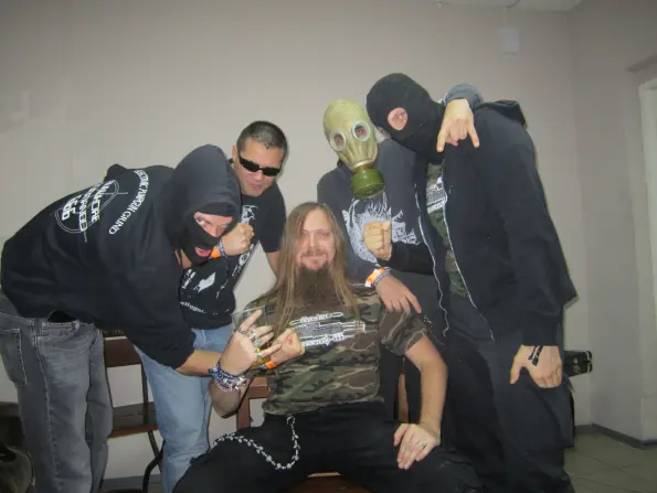 NUNWHORE COMMANDO-666