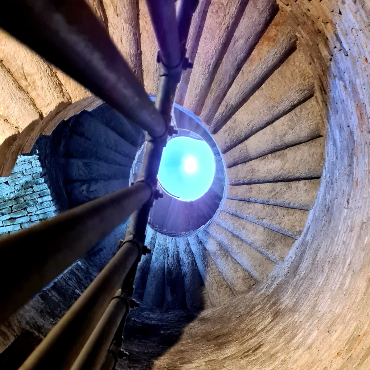 spiral_stair/themagus